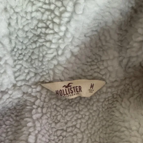 Hollister Black Utility Jacket with Cream Sherpa Lining - Picture 3 of 6